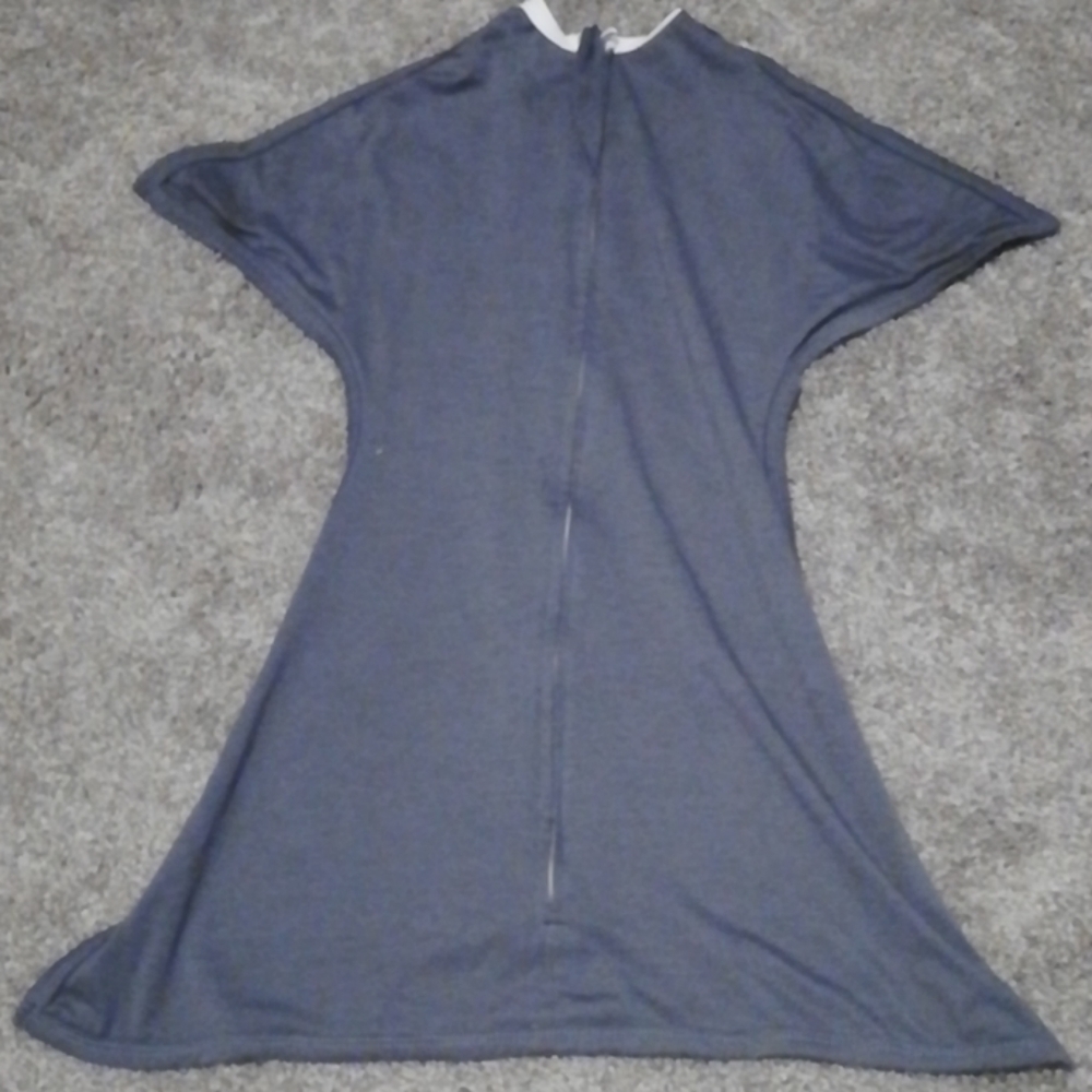Size Small zipadeezip